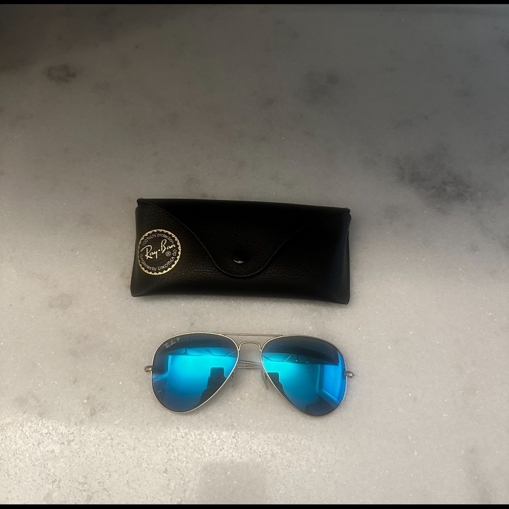 EUC Ray-Ban Aviator Polarized Gold Sunglasses with Blue Lenses